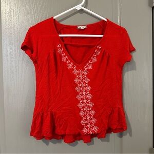Red Embroidered Women's Top Eyeshadow XS Millenial Casual Tshirt V Neck
